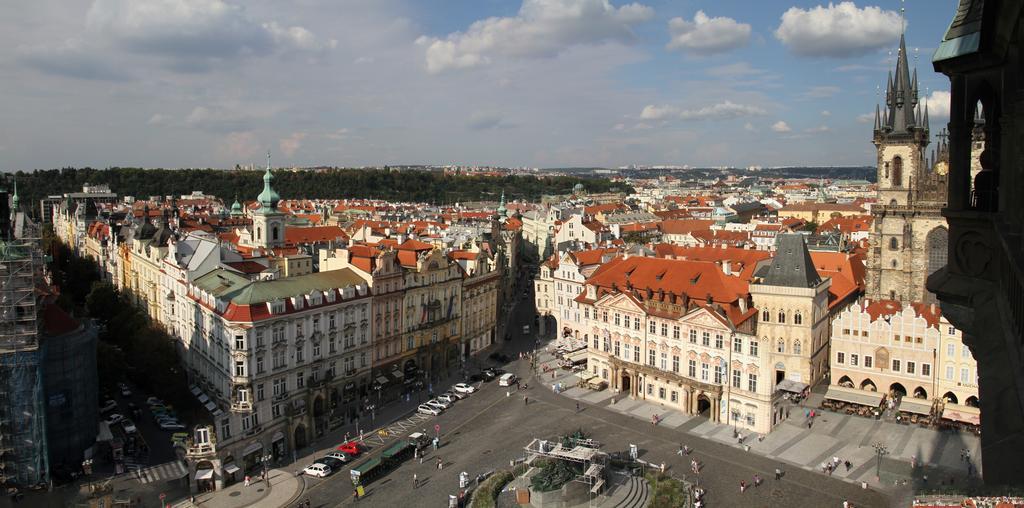 Hotel Wertheim Prag Exteriör bild