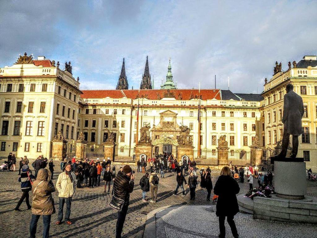 Hotel Wertheim Prag Exteriör bild
