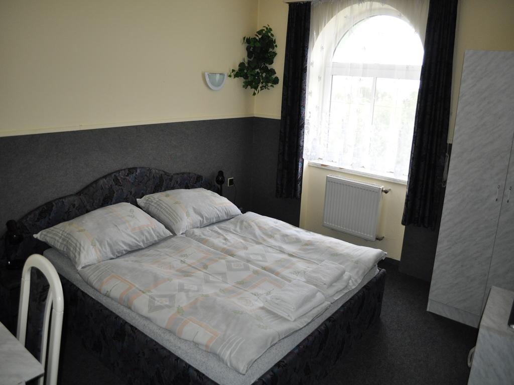 Hotel Wertheim Prag Rum bild